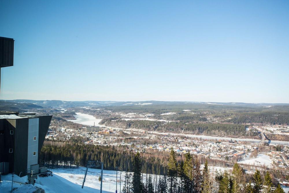 Hotell Hallstaberget Sollefteå Екстериор снимка
